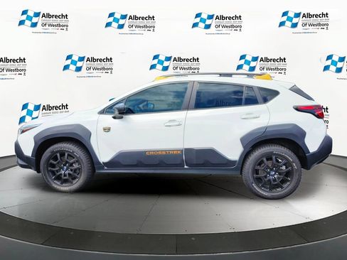 Used 2025 Subaru Crosstrek 2.5i Wilderness AWD/4WD image 2