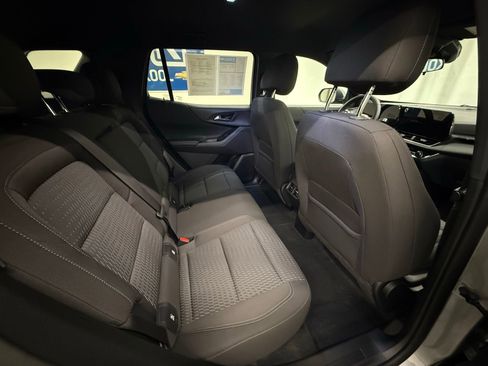 Used 2026 Chevrolet Equinox LT AWD/4WD image 6