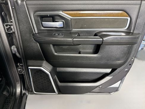 Used 2024 RAM 2500 Laramie image 27