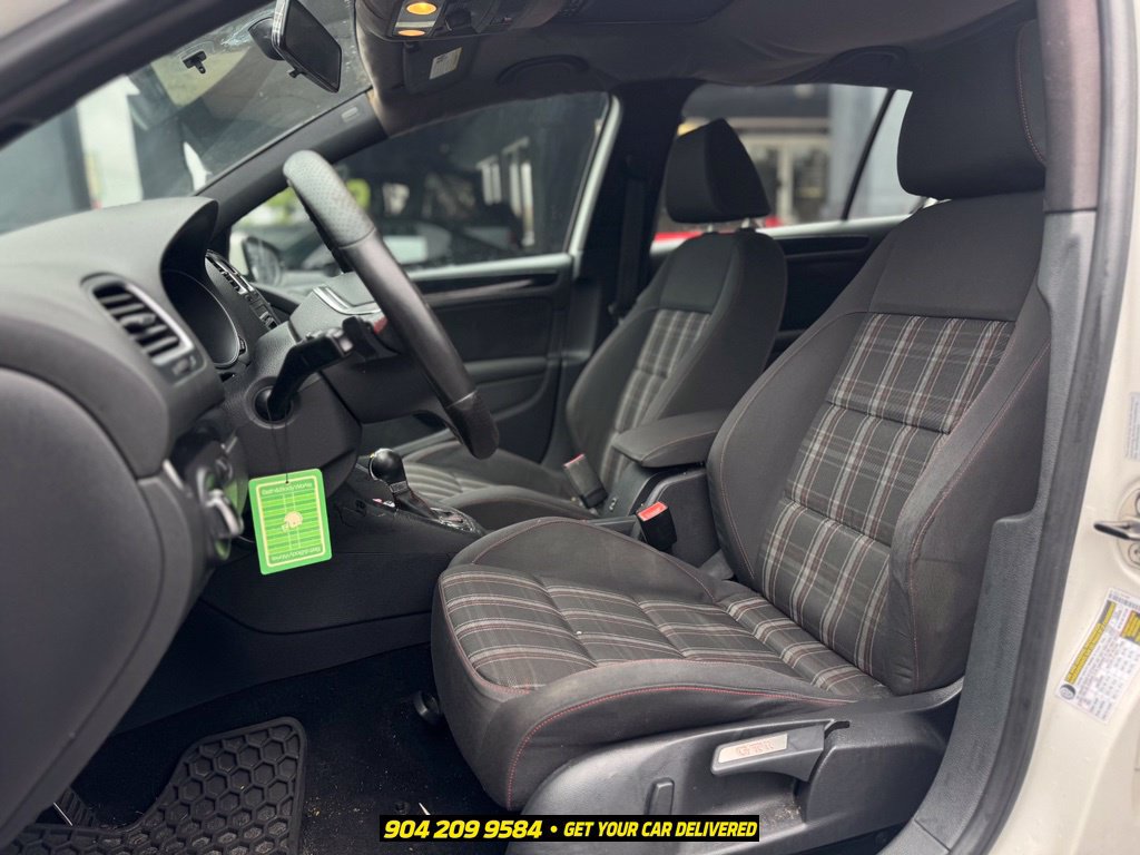Used 2010 Volkswagen GTI 4-Door FWD image 12