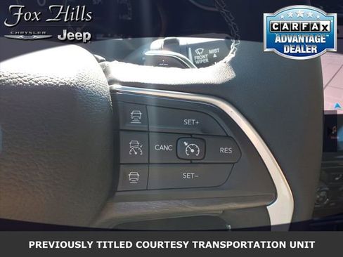 New 2025 Jeep Grand Cherokee Limited w/ Black Appearance Package image 17