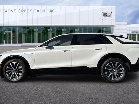 Certified 2024 Cadillac Lyriq Sport image 6