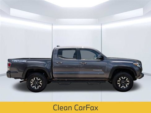 Used 2021 Toyota Tacoma TRD Off-Road w/ Technology Package AWD/4WD image 8