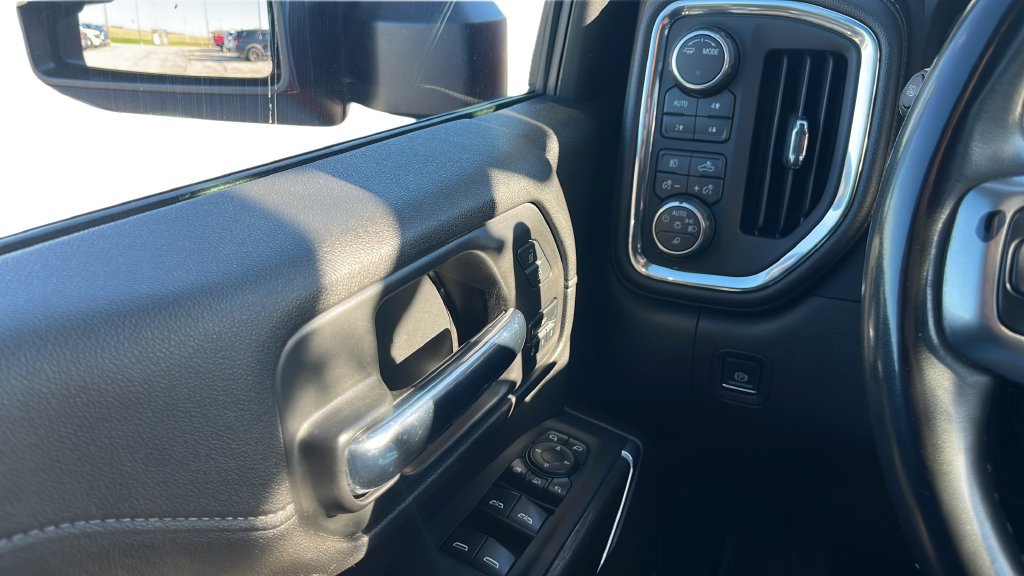 Used 2023 Chevrolet Silverado 3500 LTZ w/ LTZ Plus Package AWD/4WD image 17
