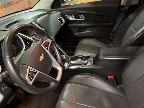 Used 2017 Chevrolet Equinox Premier w/ Enhanced Convenience Package image 23