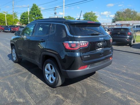 Used 2019 Jeep Compass Latitude w/ Popular Equipment Group AWD/4WD image 7