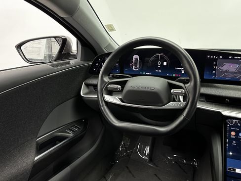 Used 2025 Lucid Air Pure image 26