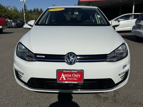 Used 2019 Volkswagen e-Golf SE w/ Driver Assistance Package image 2
