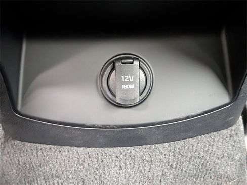 Used 2025 Kia Sorento S image 14