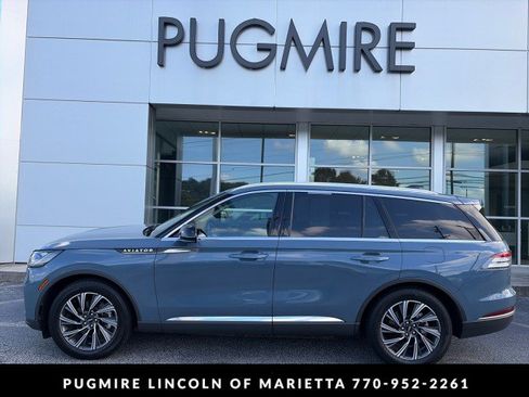 Used 2025 Lincoln Aviator 2WD image 1