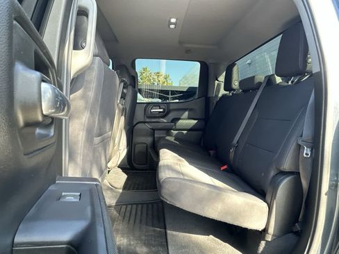 Used 2019 Chevrolet Silverado 1500 LT w/ All-Star Edition image 4