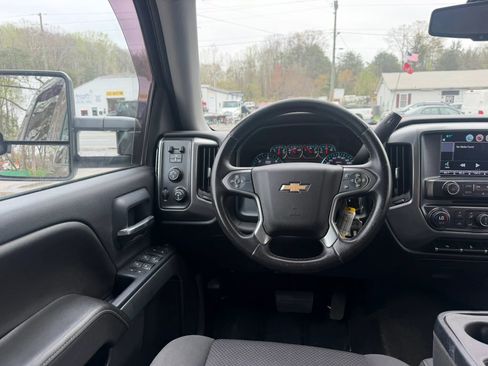 Used 2015 Chevrolet Silverado 1500 LT w/ LT Convenience Package image 28