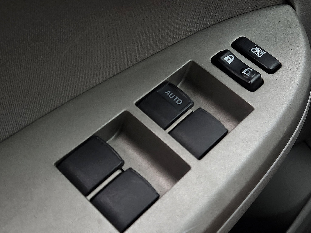 Used 2010 Toyota Corolla LE w/ All Weather Guard Pkg FWD image 16