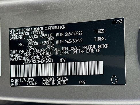 Used 2024 Lexus LX 600 4WD w/ Appearance Package image 37