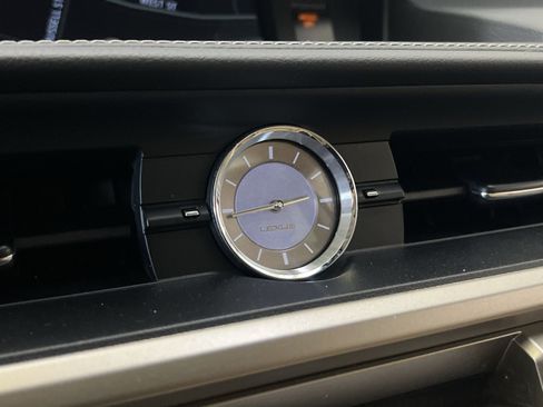 Used 2013 Lexus ES 350 w/ Luxury Pkg FWD image 35