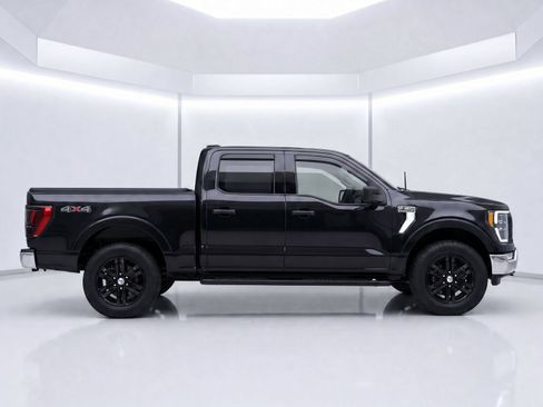 Used 2021 Ford F150 XLT AWD/4WD image 4