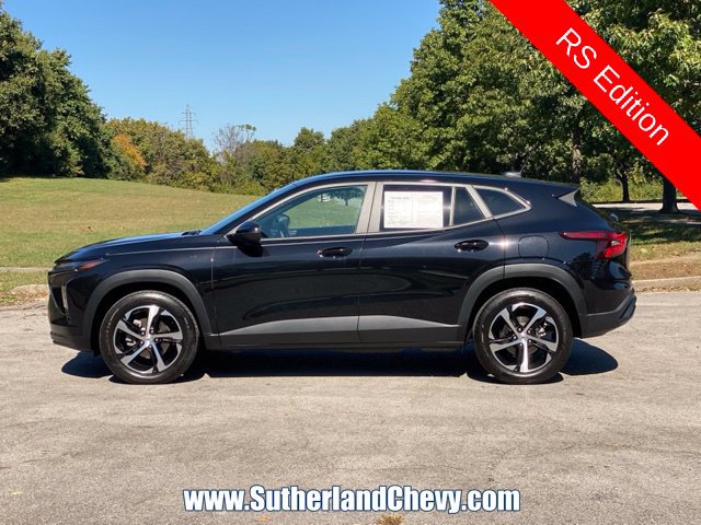 Used 2024 Chevrolet Trax RS w/ Driver Confidence Package FWD image 4