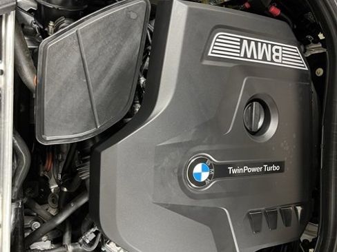 Used 2019 BMW 530i xDrive w/ Premium Package image 25