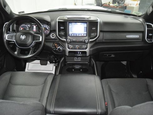 Used 2020 RAM 1500 Big Horn AWD/4WD image 32