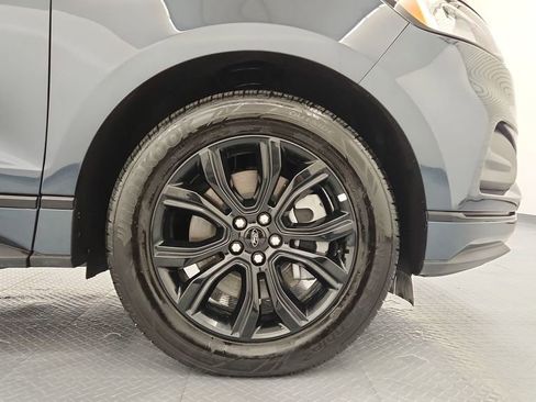 New 2024 Ford Edge SE w/ Black Appearance Package image 13