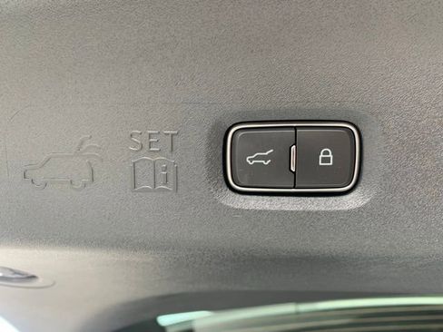 New 2026 Lincoln Navigator L Black Label AWD/4WD image 7