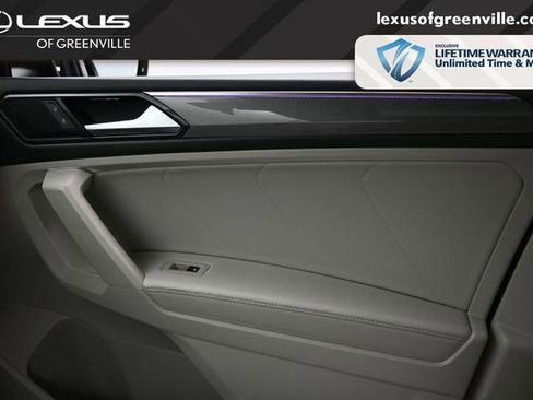 Used 2022 Volkswagen Tiguan SE R-Line FWD image 19