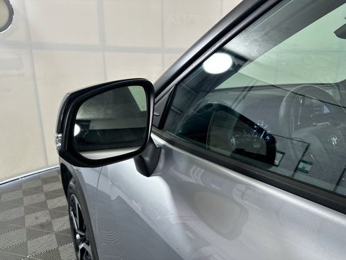 Used 2021 Toyota Highlander XSE FWD image 10