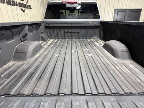 Used 2024 GMC Sierra 2500 AT4 w/ Technology Package AWD/4WD image 10