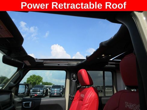 Used 2022 Jeep Wrangler Unlimited Sport AWD/4WD image 17