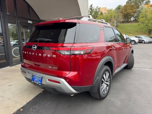 Used 2023 Nissan Pathfinder SL image 7