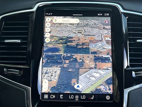 Used 2024 Volvo XC90 B5 Plus image 16