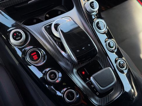 Used 2018 Mercedes-Benz AMG GT C image 29