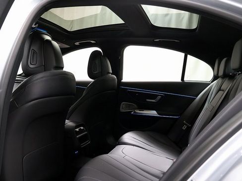 New 2026 Mercedes-Benz E 350 4MATIC Sedan image 13