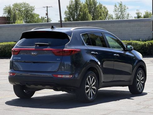 Used 2017 Kia Sportage EX w/ EX Premium Package AWD/4WD image 5