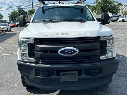 Used 2019 Ford F250 XL w/ Power Equipment Group AWD/4WD image 2