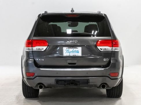 Used 2017 Jeep Grand Cherokee Overland w/ Jeep Active Safety Group image 27