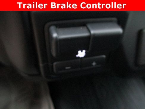 Used 2022 GMC Sierra 1500 SLT image 17