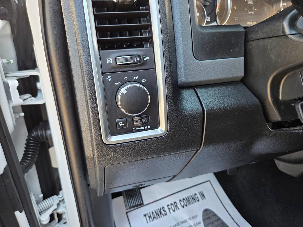 Used 2020 RAM 1500 Classic SLT w/ Luxury Group AWD/4WD image 41
