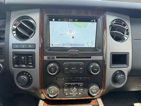 Used 2016 Ford Expedition EL Platinum AWD/4WD image 27