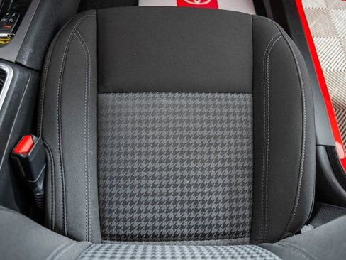 Used 2023 Dodge Charger SXT image 25