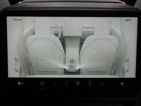 Used 2025 Tesla Model 3 Long Range RWD image 24
