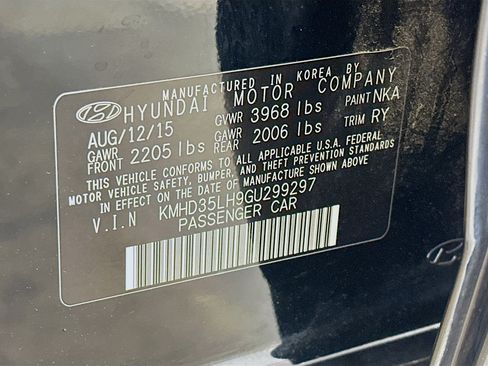 Used 2016 Hyundai Elantra GT w/ Option Group 03 FWD image 12