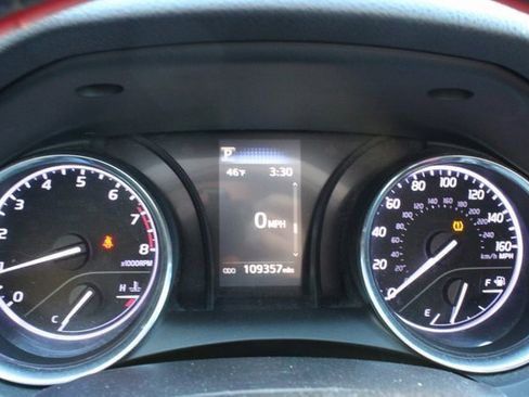 Used 2019 Toyota Camry SE image 8