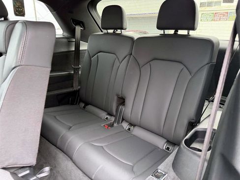 Used 2020 Audi Q7 2.0T Premium w/ Convenience Package image 13