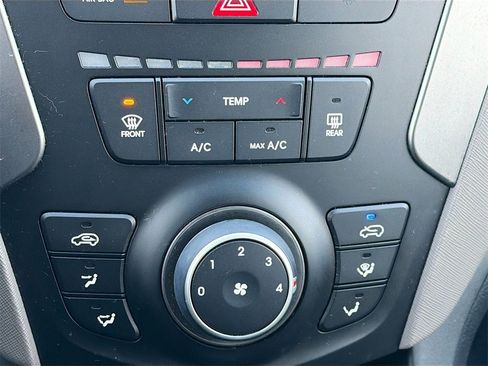 Used 2017 Hyundai Santa Fe Sport image 23