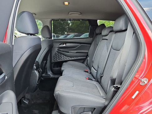 Used 2022 Hyundai Santa Fe SEL w/ Convenience Package FWD image 9