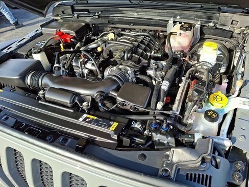 Certified 2023 Jeep Wrangler Unlimited Sport image 31