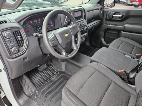 Used 2025 Chevrolet Silverado 1500 W/T w/ Trailering Package AWD/4WD image 11