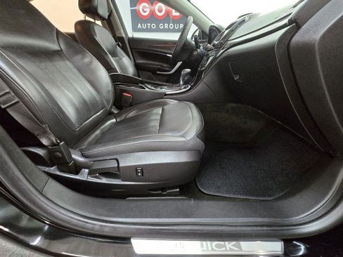 Used 2016 Buick Regal FWD image 18