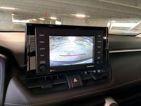Used 2020 Toyota RAV4 XLE w/ Convenience Package image 17